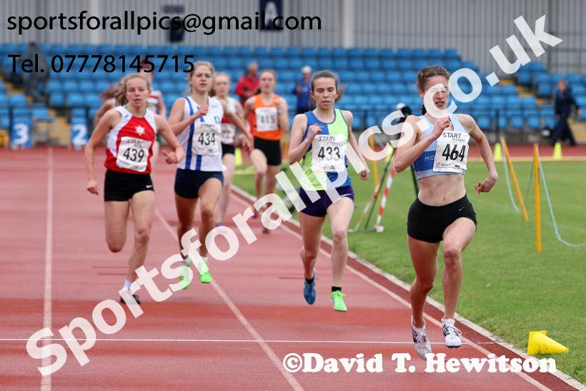 Womens under-20s 1500 metres, Northern Senior and Under-20s Champs., SportsCity, Manchester. Photo: David T. Hewitson/Sports for All Pics